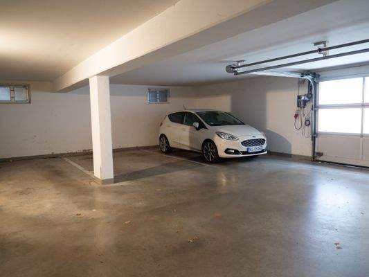Tiefgaragenstellplatz