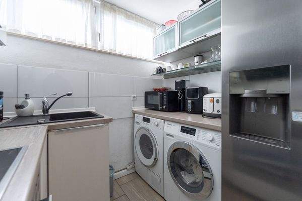 Küche (Einbau wird demontiert vom Mieter)