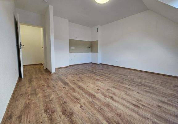 Wohnen-Schlafen-Küche WE1