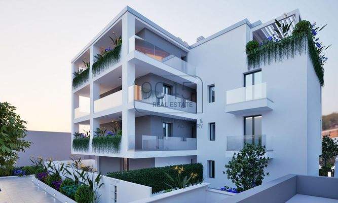 Luxuriöses Penthouse direkt am Meer in Grottammare – Marken