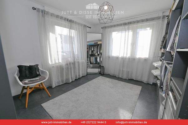 Kinderzimmer/ Ankleide