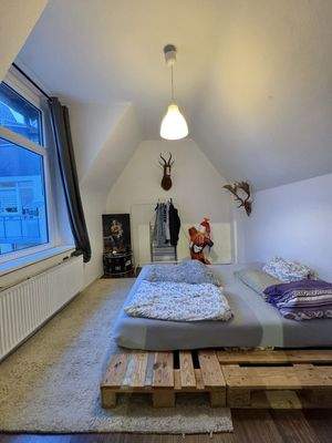 Schlafzimmer 1