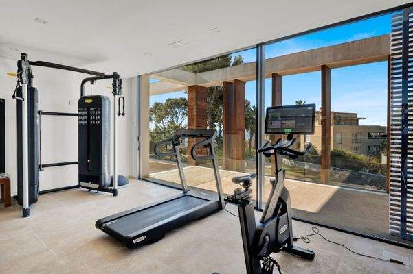 Community gym in apartments in Portals Nous 2