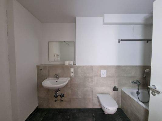 Badezimmer mit Badewanne