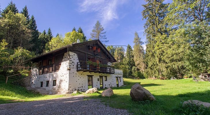 Paradiesischer Rückzugsort inmitten der Natur der Dolomiten in Mezzana - Südtirol / Trentino