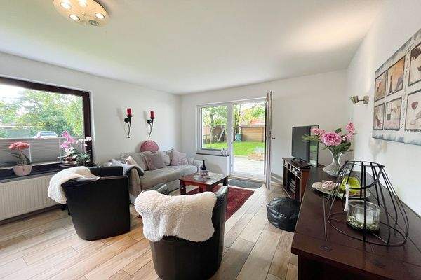 ...mit einem weiteren Zugang zur Terrasse...