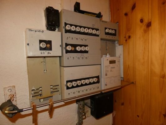 018-Elektrik.JPG