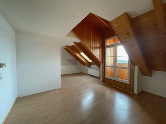 Wohnzimmer mit Küche