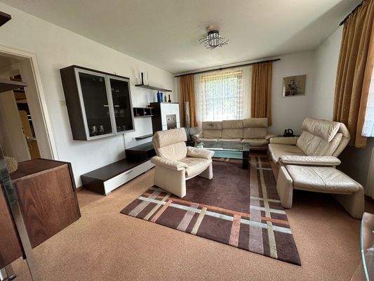 5 wohnzimmer-dhh-bovenden-reyershausen-rkm-immobilienkontor.jpg