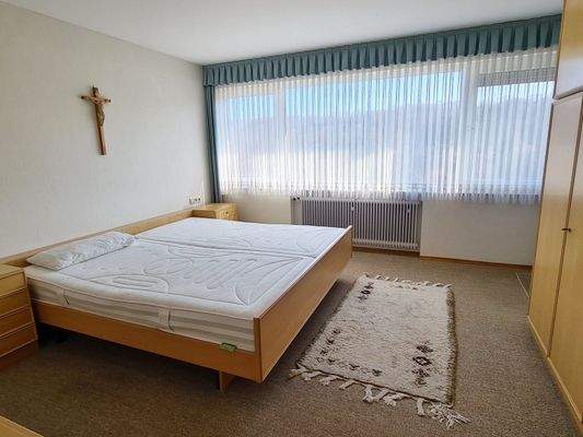 Schlafzimmer mit Zugang Balkon