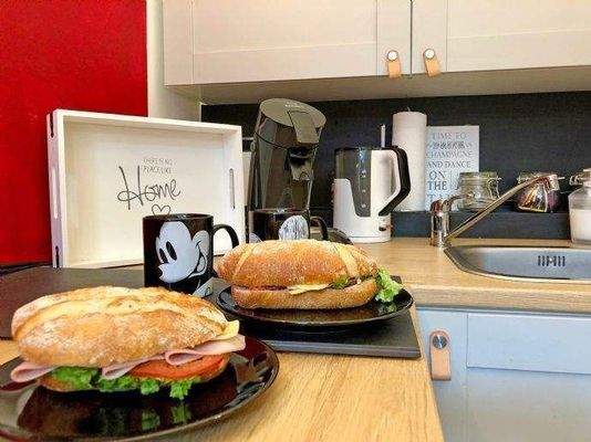 ...noch ein kleiner Imbiss gefällig?...