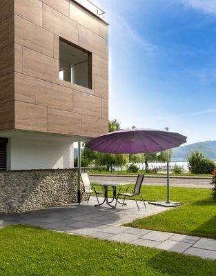 Sitzplatz mit Seebklick.jpg