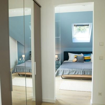 Schlafzimmer 8