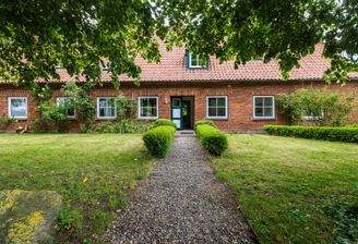 Vorderansicht Wohnhaus