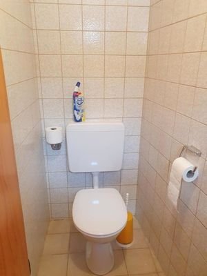 WC ...
