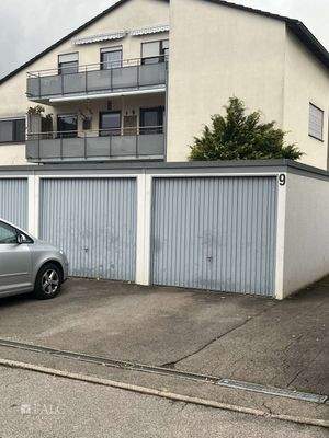 Garagen mit E-Torantrieb