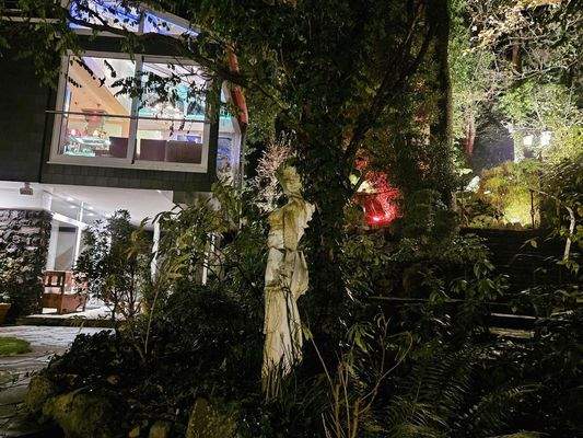 Treppenaufgang nachts