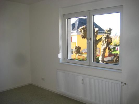 Whg rechts_1OG_Zimmer Nr. 1.jpg