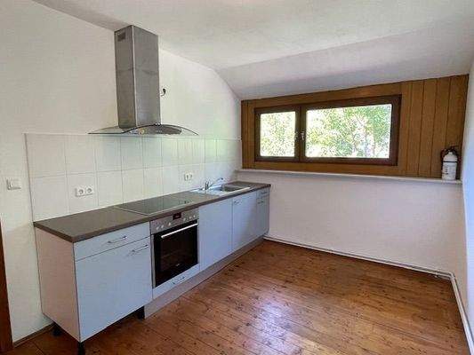 Küche mit EBK im DG