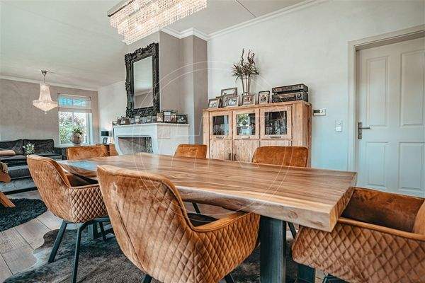 Mit Blick in das Wohnzimmer