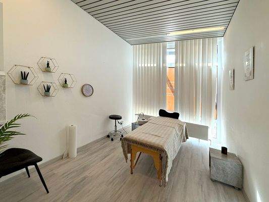 28 EG li Behandlungsraum 1