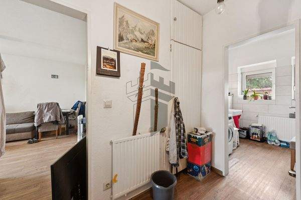 Flur EG-Wohnung (links) 