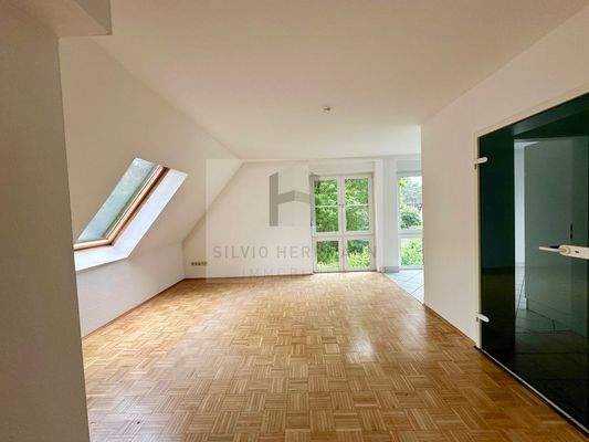 großzügiger Wohnbereich