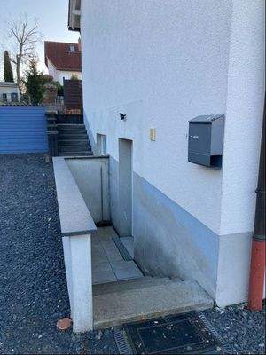 Hausnebeneingang