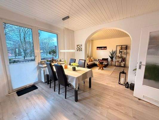 Wohn-/Esszimmer
