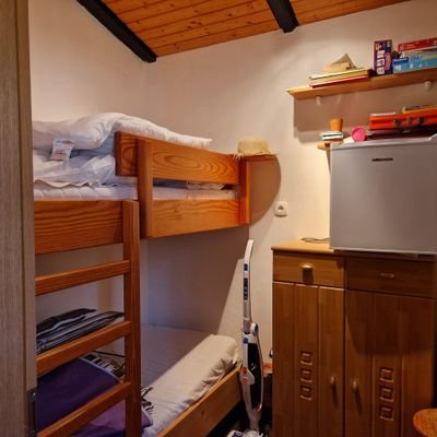 Schlafzimmer 2