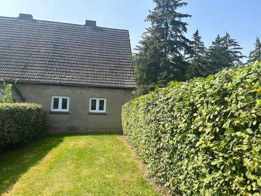 Vorgarten mit Blick auf das Haus