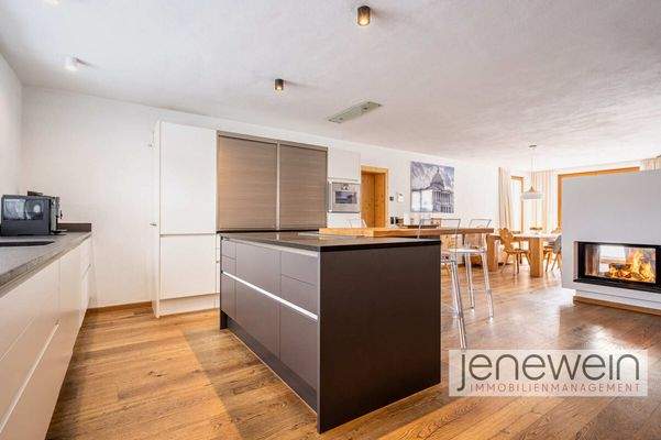 Top-02--Erdgeschoß--Küche