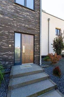 Sicherheitshaustür zu den Wohneinheiten im Obergeschoss