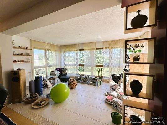 Verglaster Erker Erdgeschoss