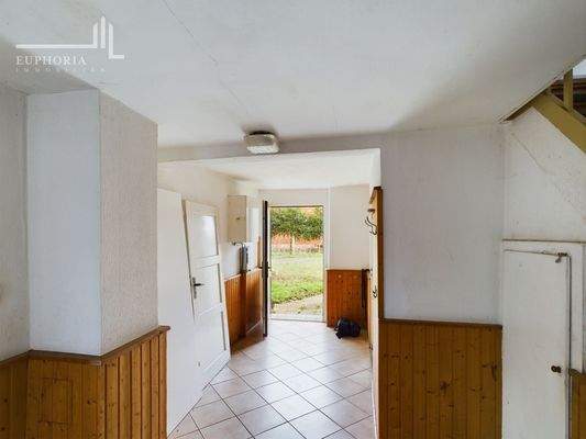 CAM03352G0-PR0039-STILL004