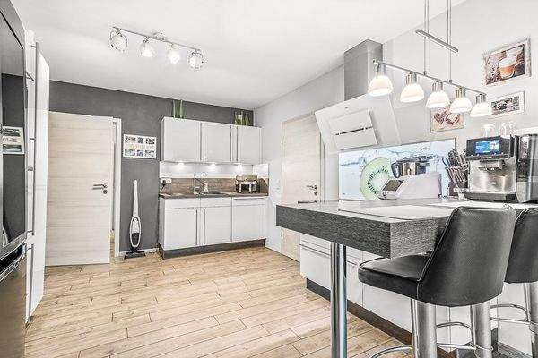 Einbauküche - rechte Wohneinheit