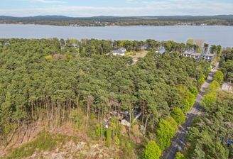 Grundstück mit Blickrichtung zum See