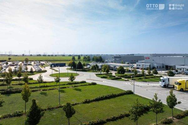 2400px-web-00071-2048x1365