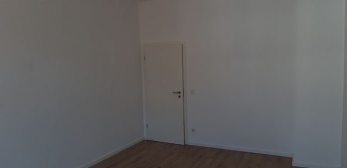 helle günstige 3-Zimmer-Wohnung mit Balkon, +++1. Monat mietfrei+++