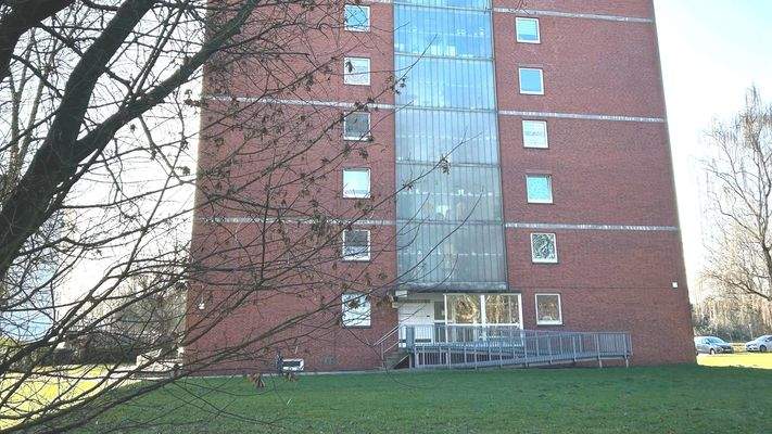 Barerierefreier Zugang über eine solide Rampe