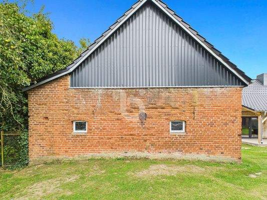 GrünMoment Nebengelass:Gararge 1