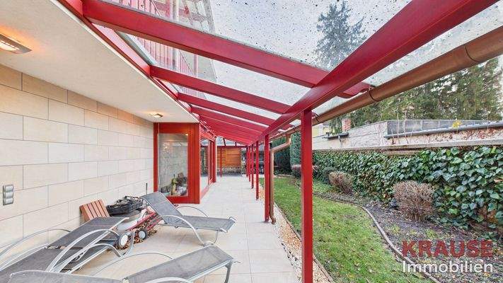 Überdachte Terrasse