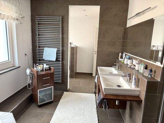 Badezimmer (1.Stock)