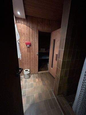 Sauna mit Dusche