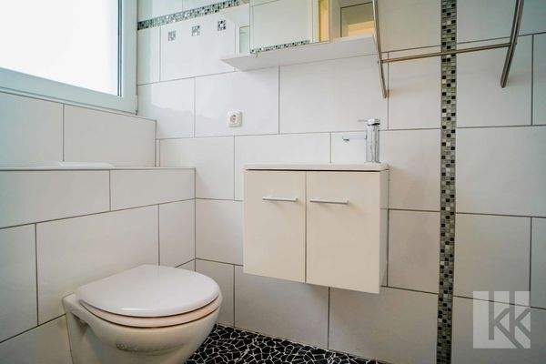 ...Gästebad mit Dusche