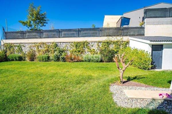 Detached Sea-View Villa with Private Pool in İzmir Urla