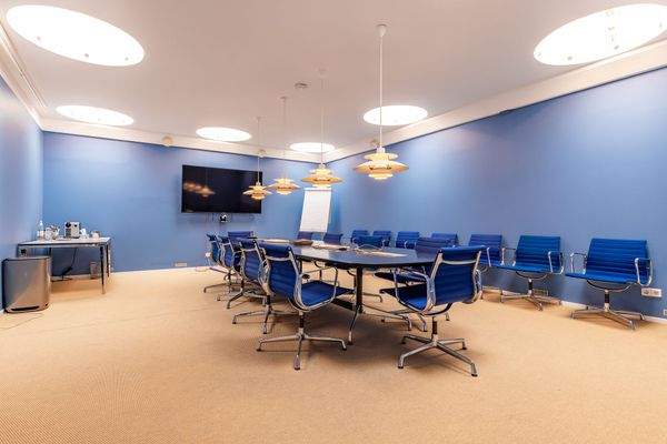 3. Büro mit Dachkuppeln