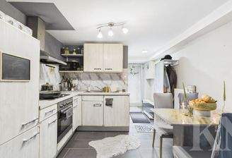 Küche / Eingangsbereich