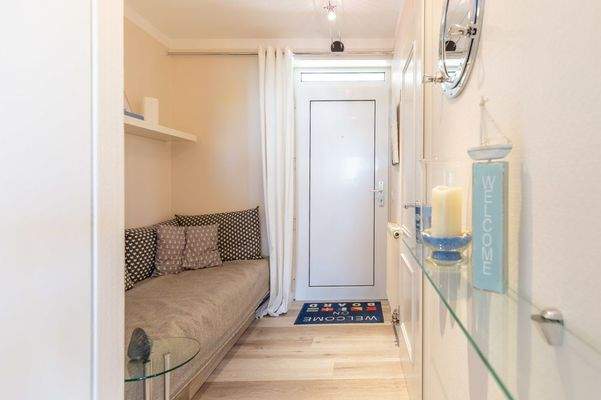 Diele mit Einzelbett