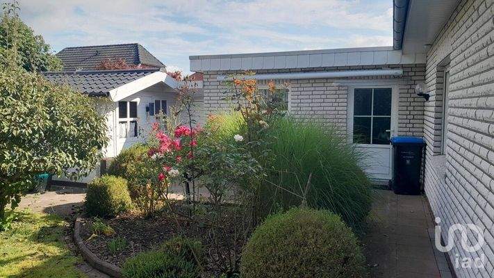 Terrasse mit Markise